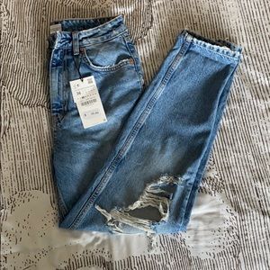 Zara ripped mom jeans NWT